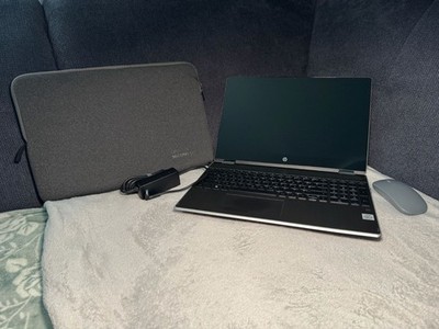 HP Pavilion x360 Convertible 15 Intel Core i5 8GB RAM 1TB Speicher EXTRAS