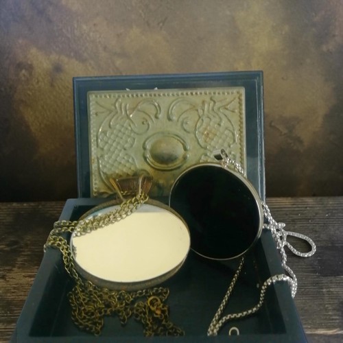 Witches Scrying And Aura Gazing Pendants   (No Tariff Costs To USA Customers)