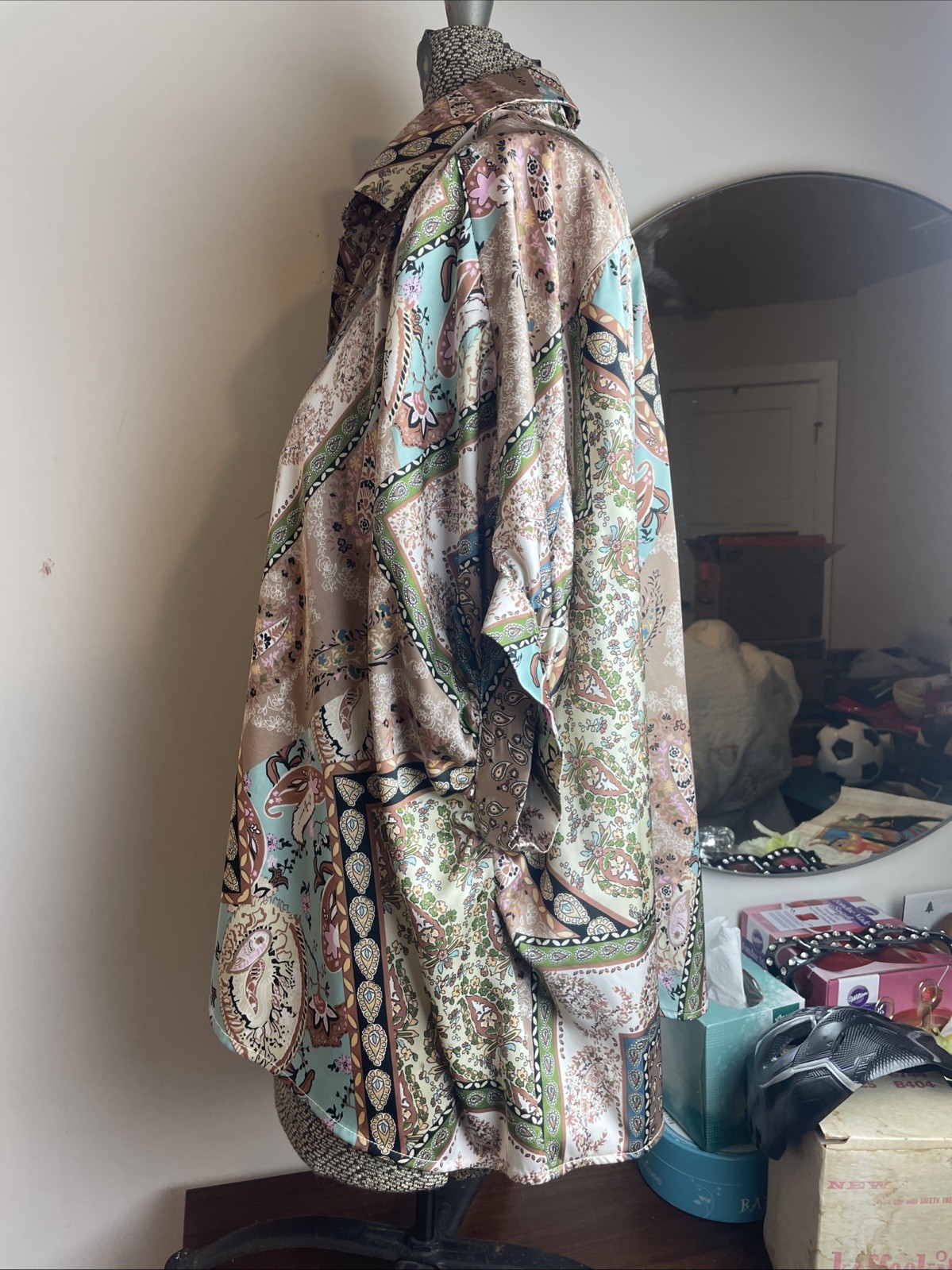 Ee: Some Women's Balloon Patch Print Button Down … - image 2