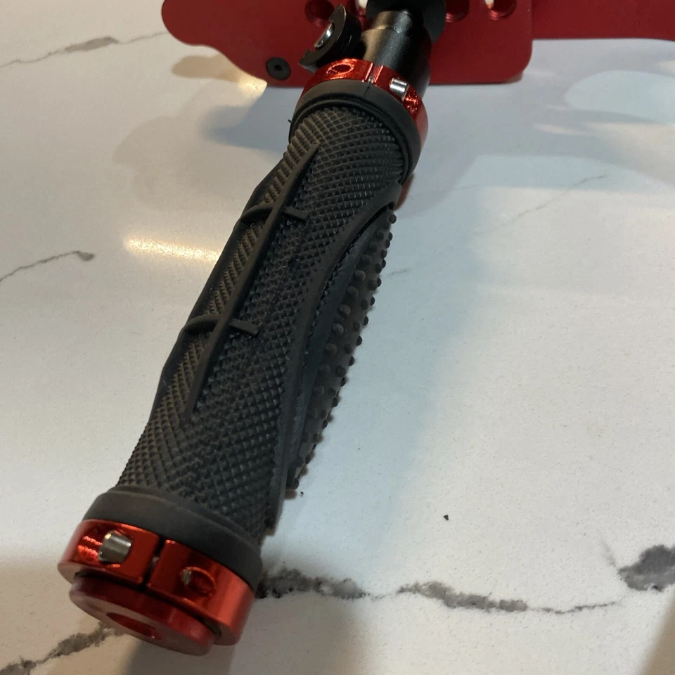 Red Roxant Pro Video Camera Stabilizer ROX-1A Gimbal Non Slip Grip - Image 4 of 4