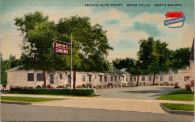 Smith's Auto Court, Sioux Falls South Dakota Vintage Postcard Wpc4