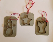 Vintage Metal  Primative Craft Christmas Ornaments Mini Cookie Cutters  Lot Of 3