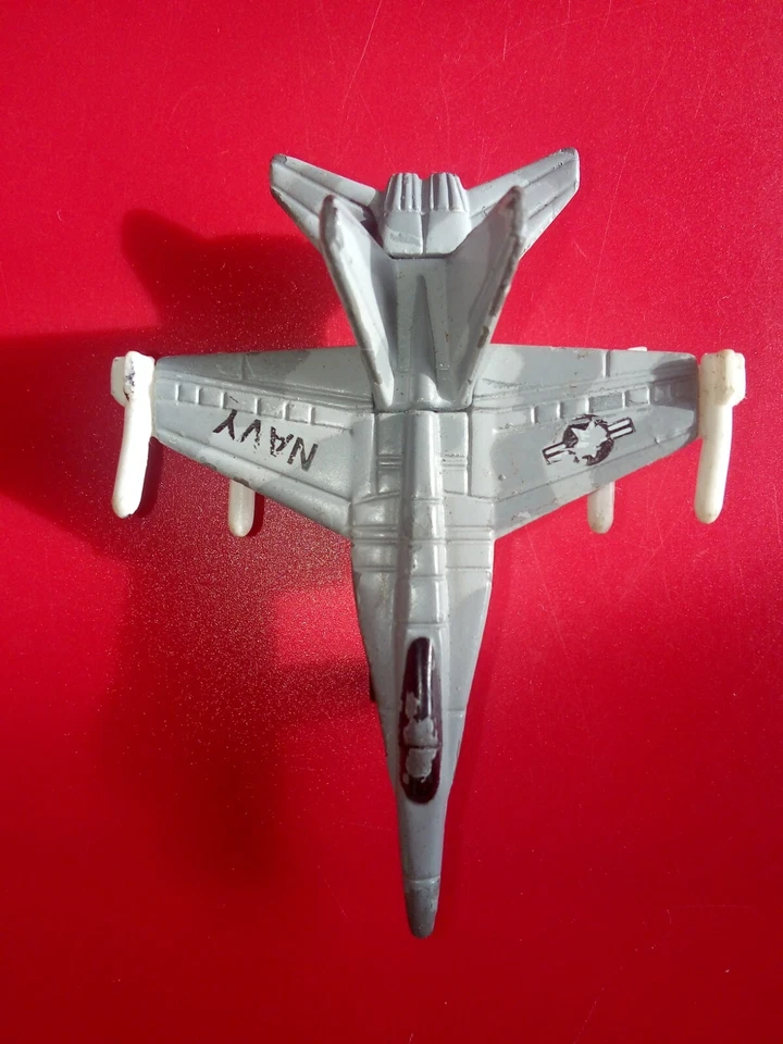Ertl Die Cast Metal Jet F/A-18 Hornet Vintage 6cm - Immagine 2 di 4