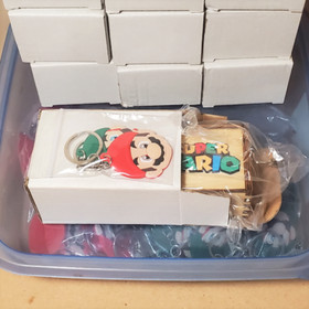 Mario music box + Keychains 🍄 Super Mario Bros Nintendo gift game room 🍄 NES