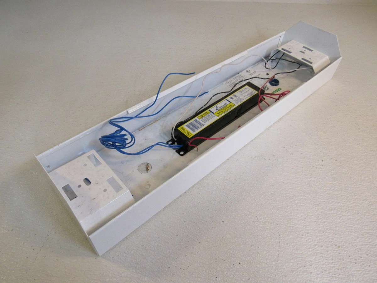 24 fluorescent light on sale fixture