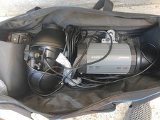Kit Of Studio Strobes Flash With Tripods, Soft Boxes, Difusers, Cables