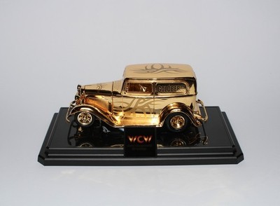 Goldberg WCW Nitro-Streetrod 1:24 Diecast Car Gold + OVP 1998 Racing Champions