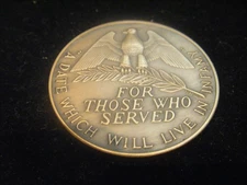 1990 USS ARIZONA MEMORIAL PEARL HARBOR HAWAII  HONORING THOSE WHO SERVED coin