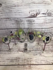Home Essentials & Beyond 2 Decanters 4 Wine Glass Goblet Hand Painted Grapes