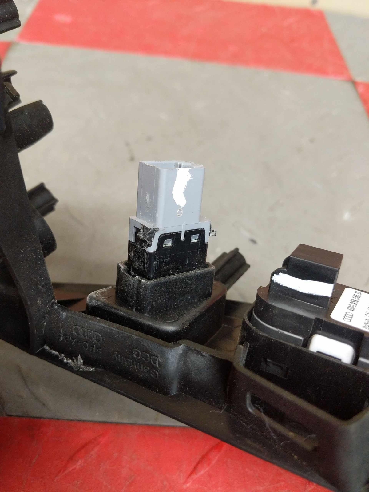 2022 Audi R8 Coupe OEM LH Driver Door Control Switch Assembly