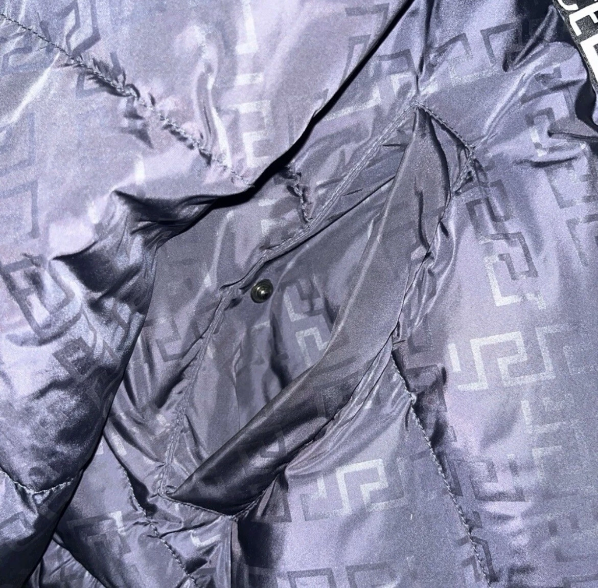 Versace Greca Print Puffer Jacket con cappuccio nero impacchettabile uomo M