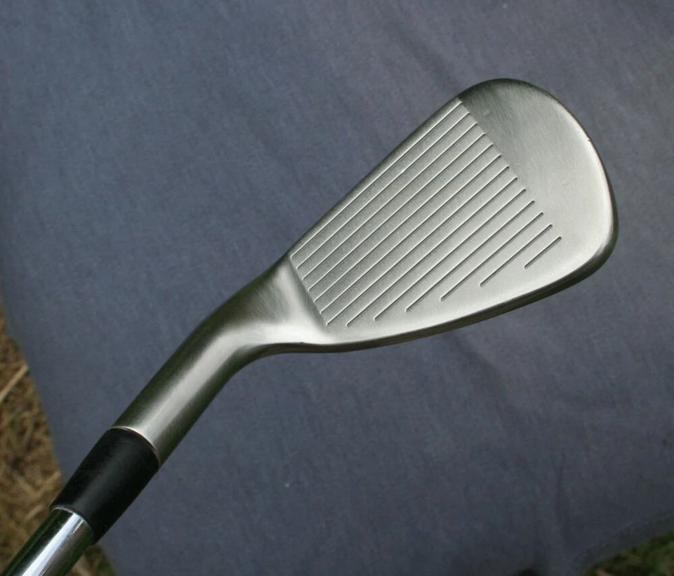 Zevo # 9 Iron Dynamic Gold S300 Stiff Steel Shaft - Image 2 of 4