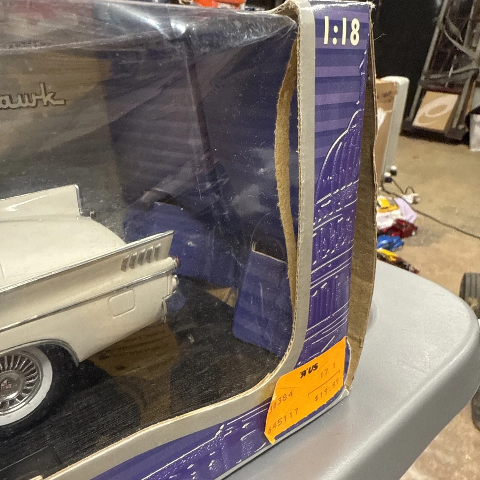 Anson 1957 Studebaker Golden Hawk (Die-cast - 1 18 Scale) Slight Box Damage  - Image 3 of 4