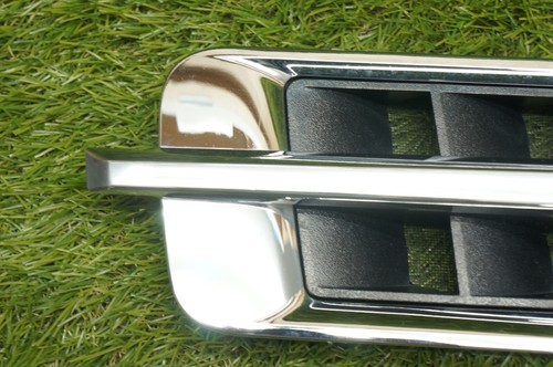 07-14 Escalade Chrome Front Passenger Side Right RH Fender Vent Emblem OEM - Picture 5 of 13