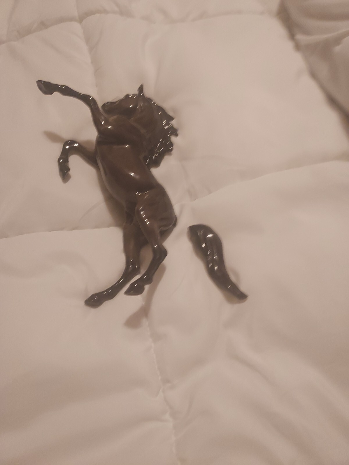 hagen-renaker-rearing-stallion-fez-broken-tail-ebay
