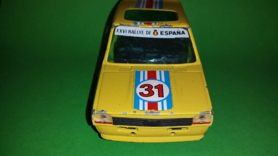 FORD FIESTA Amarillo "XXVI RALLYE DE ESPAÑA" NACORAL Ref 3518 - Imagen 2 de 4