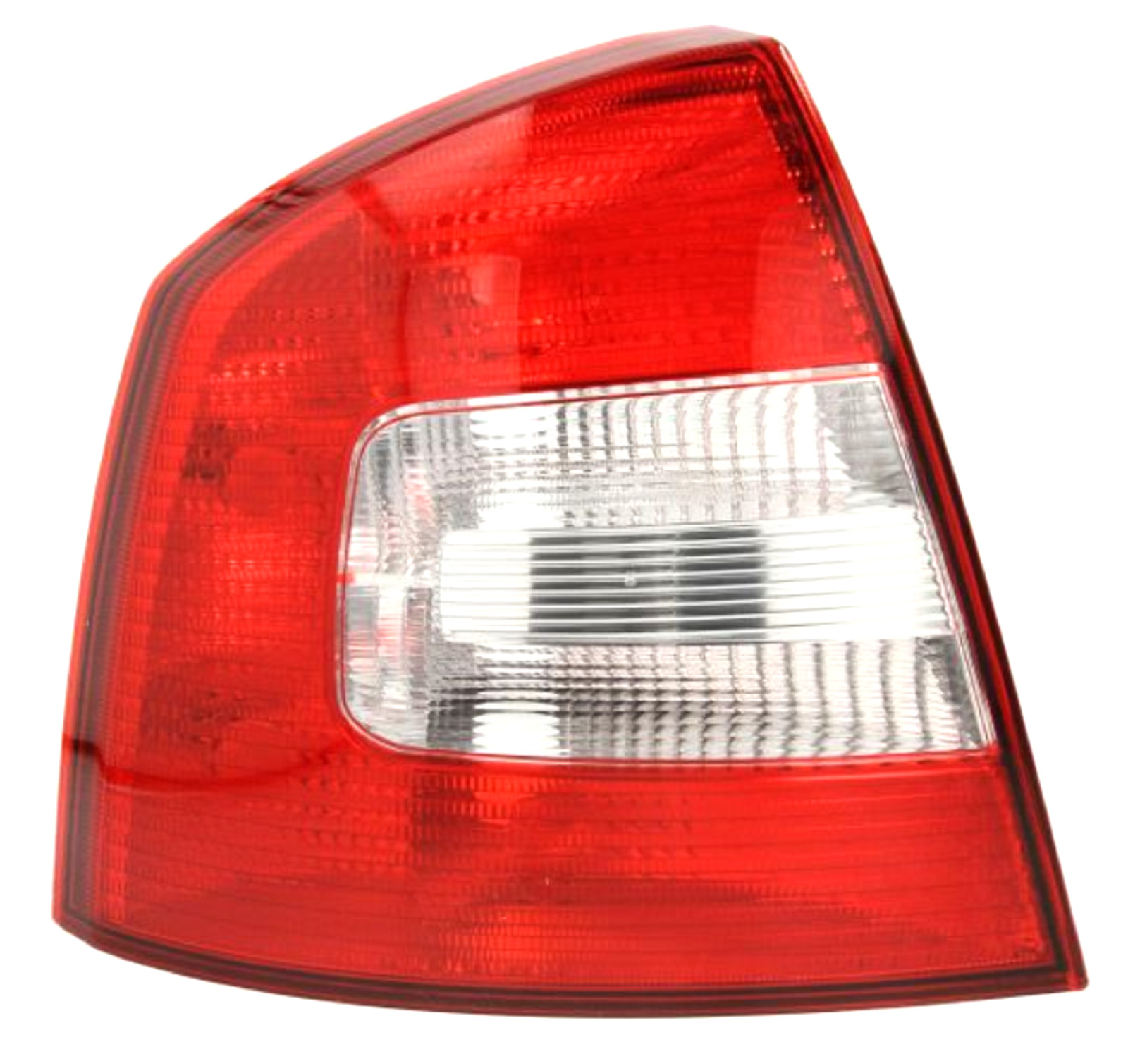 Feu arrière gauche brisé Skoda Octavia 2 solution réparation infiltration eau coffre
