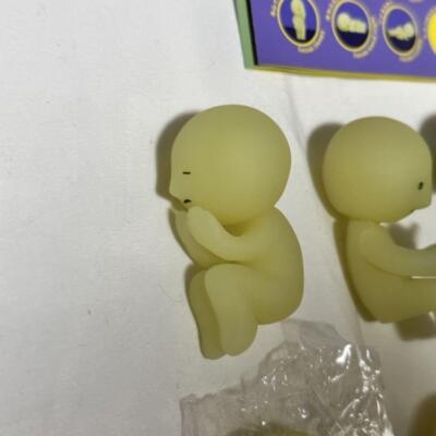 19年製　ベッドシリーズ　スミスキー　セミコンプ 19 Made Bed Series Smiski Semi-Comp | eBay