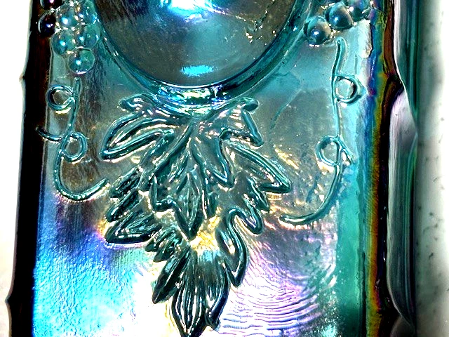 VTG INDIANA IRIDESCENT BLUE CARNIVAL GLASS HARVEST GRAPE BUTTER DISH - Image 4 of 4