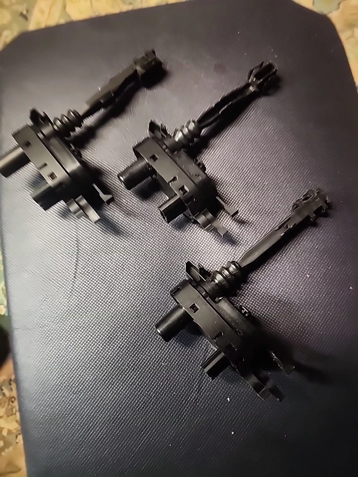 Actuador de tapa Fisher & Paykel #522085 Foto 2 de 4