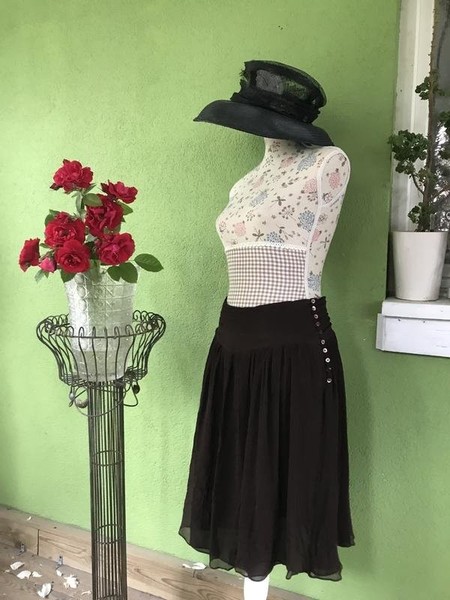 Women Laura Ashley Skirt Brown Silk 36