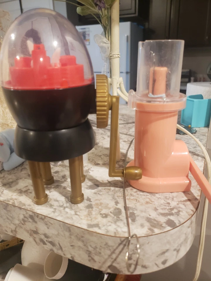 Addi King, Express, Sentro 32 Aguja Addi Huevos y Cordones Fabricante con Hilo y Acceso. Foto 3 de 4