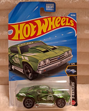 Hot Wheels 1969 Chevrolet Chevelle 1:64 Diecast X-Raycers Green Unopened