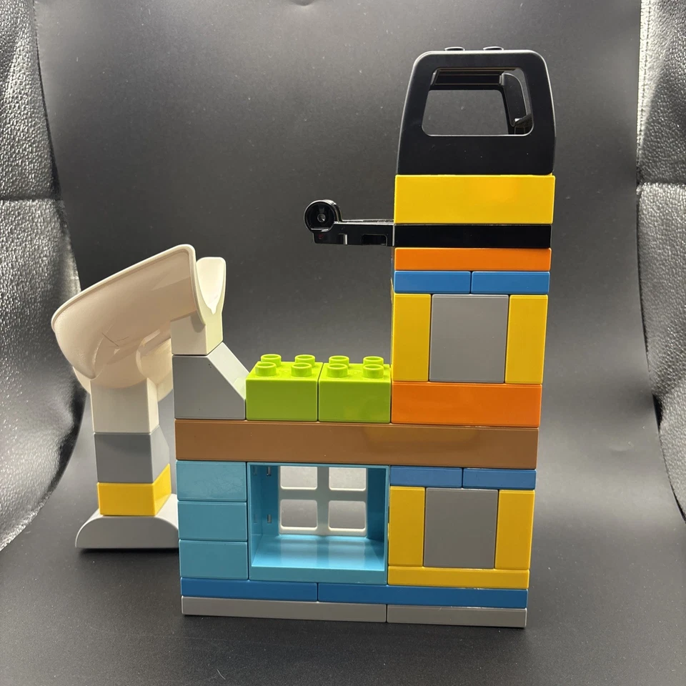 LEGO Duplo Construction Site 10990 Toy Building Kit - Incomplete - Image 3 of 4