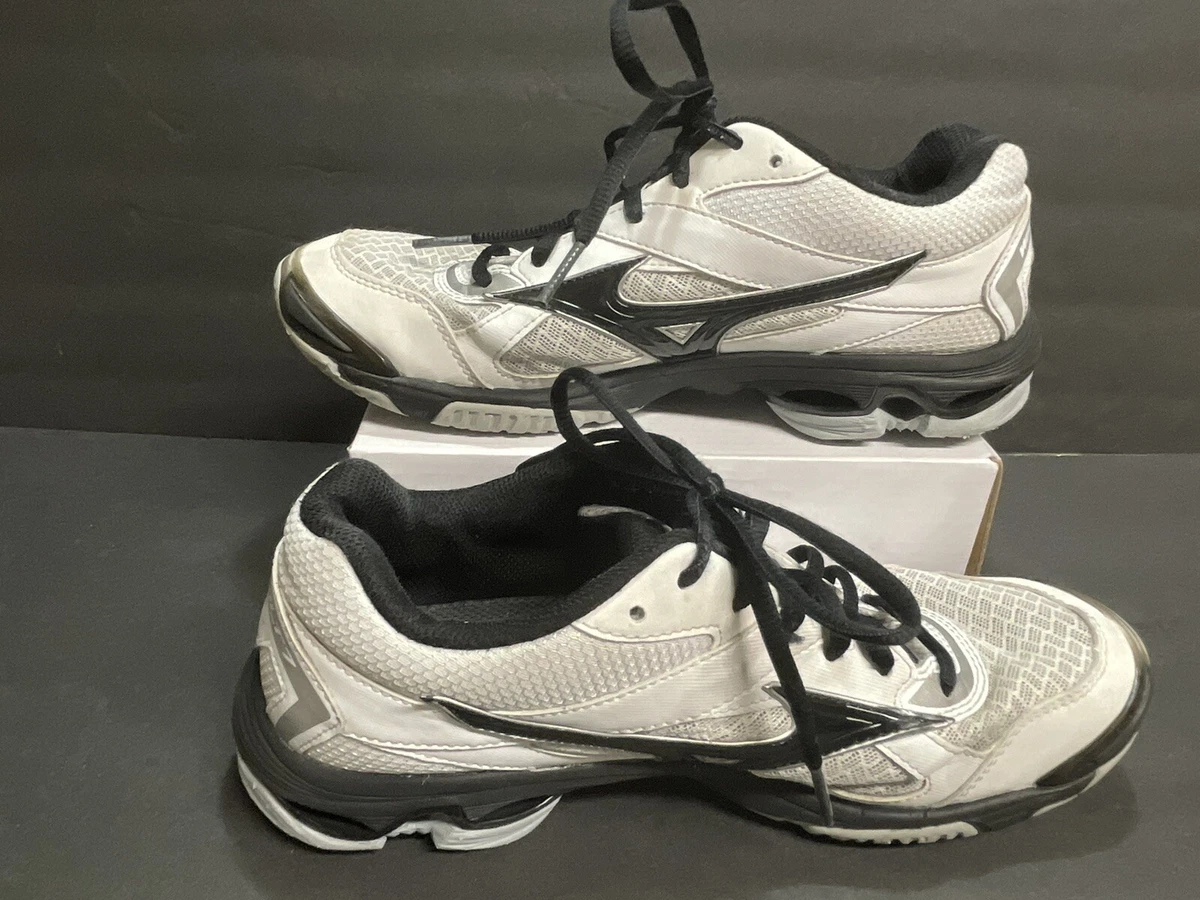 Mizuno (V1GC186008) Wave Bolt 7 White Silver Volleyball Womens Shoes Size 8.5