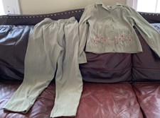 Alfred Dunner Women's 14p Green Embroidered Florals Long Sleeve Shirt Pants Set