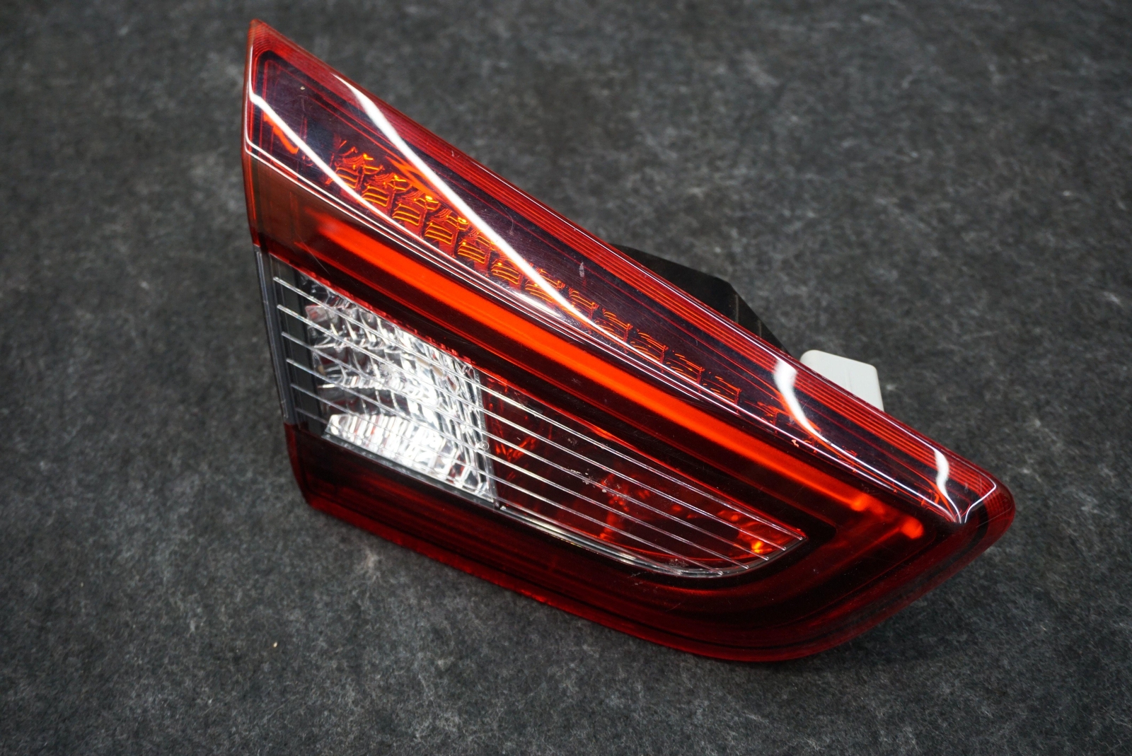 Rear Left Side Inner Tail Light Lamp 670109151 Maserati Ghibli M157 2014-17+