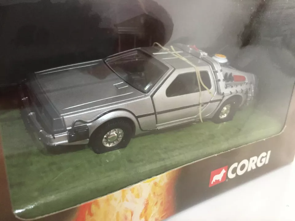 Very RARE CORGI BACK TO THE FUTURE DOC DELOREAN SET From Japan F/S - Image 2 of 4