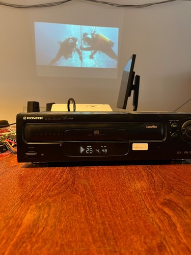 Lecteur Laserdisc Pioneer CLD-S315 PAL/NTSC - Afbeelding 6 van 8