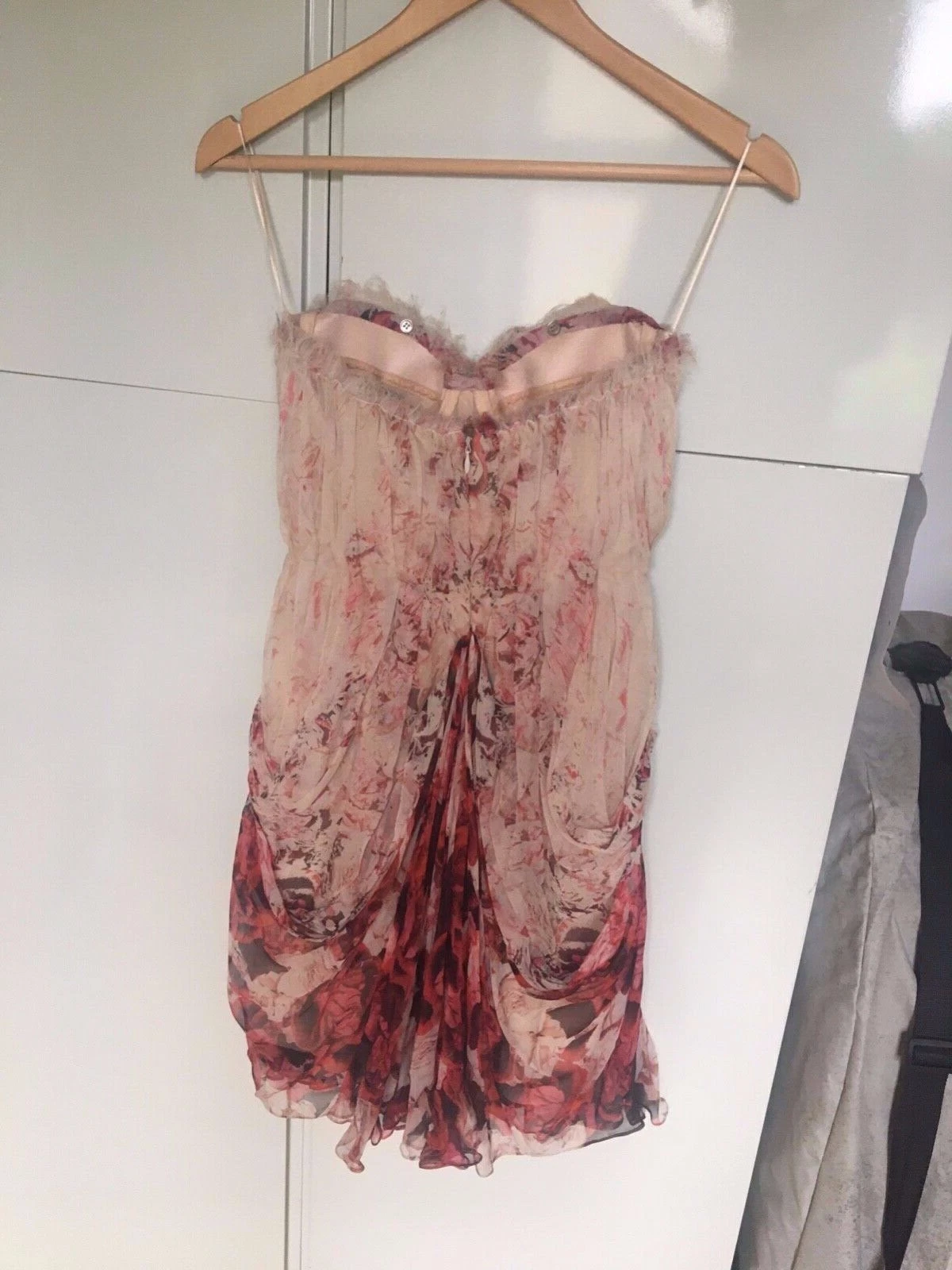 ALEXANDER MCQUEEN Abito Alexander Mqueen originale ultima collezione 2010 taglia 8 indossato solo una volta.