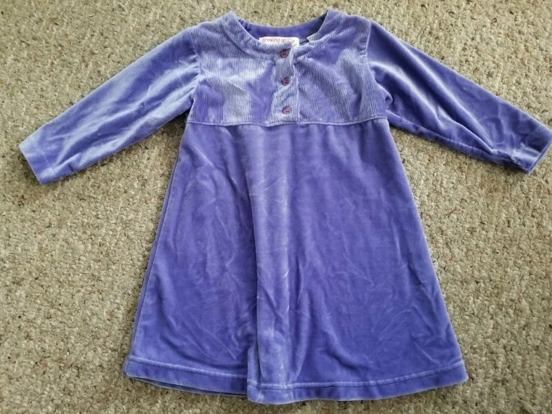 LORD TAYLOR Growing Up Purple Velour Long Sleeved Dress Girls