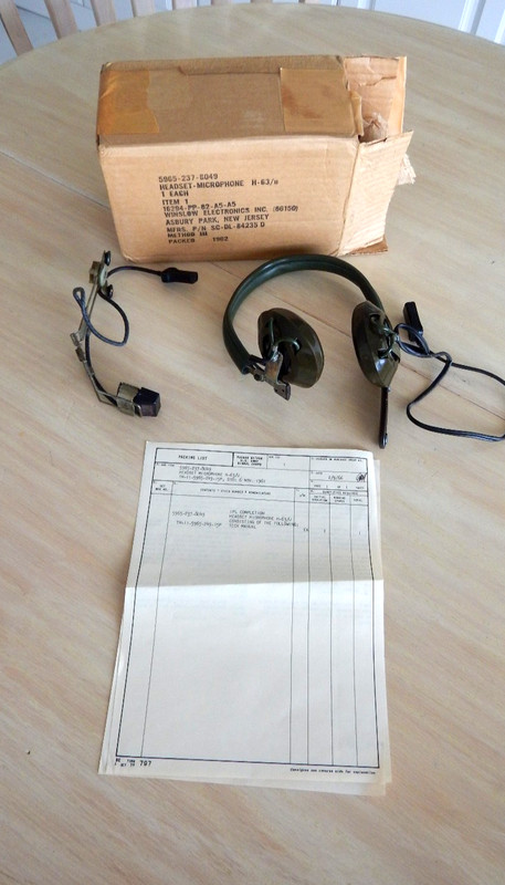 NOS Vietnam Military Radio Headset with Microphone H63/U 5965-237-8049 1966