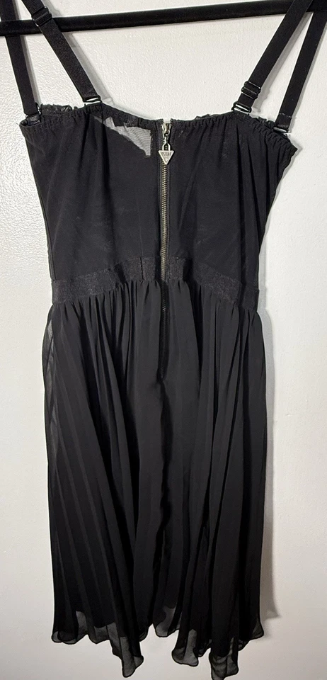 GUESS para mujer Foto 2 de 4