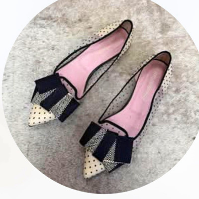 PrettyBallerinas Women s Pointed Toe Polka Dot Bow Ballet Flats 6.5