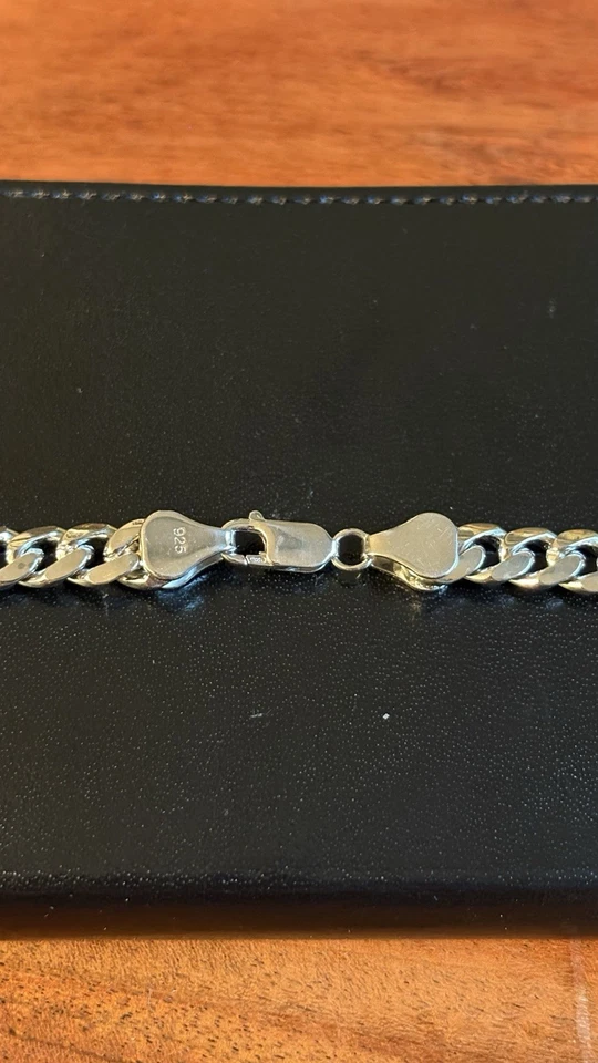 20” Heavy 925 Sterling Silver Cuban Link Chain – 8mm – 60g – Rhodium Finish - Image 4 of 4