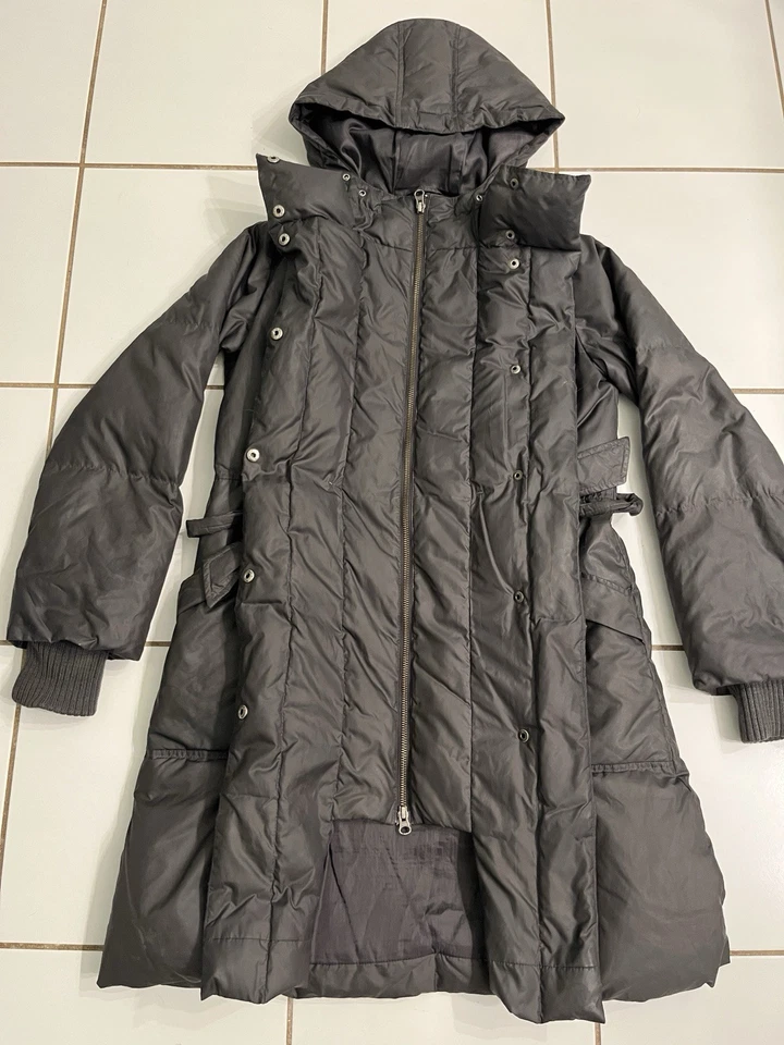 Chaqueta Abrigo Theory Mujer Puffer Pequeña Negra Con Capucha Cinturón Largo Plumón Foto 2 de 4