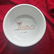 Plat d'alimentation rose "Cat Party" fête chat par Ursula Dodge bol en céramique pour animaux de compagnie