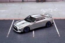 1/64 motorhelix Nissan GT-R R35 Nissan Siler