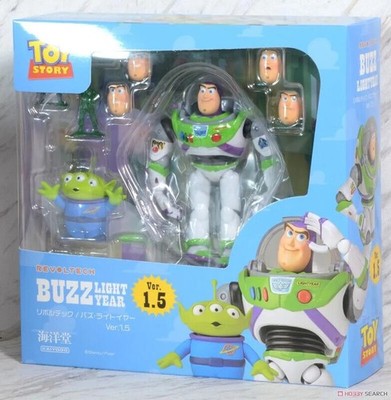Kaiyodo Revoltech Pixar Toy Story Buzz Lightyear Ver 1.5 Action Figure In Hand