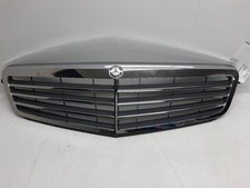 08-11 Mercedes 204 C300 C350 Grille Front Upper Chrome 2048800323 08-11 Mercedes 204 C300 C350 Grille Front Upper Chrome 2048800323