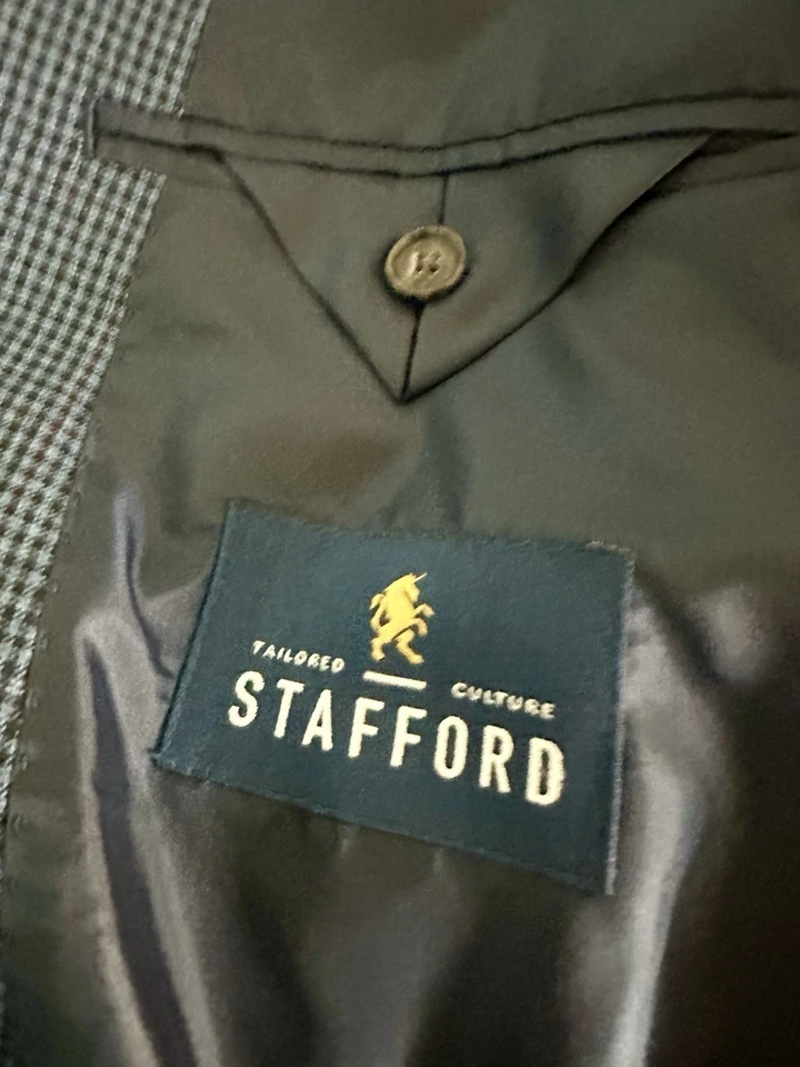 Stafford Men's Sports Coat Blazer Blue Herringbone 50R Two Button NWOT - Image 4 of 4