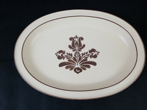 Pfaltzgraff Village Serving Platter Tray Vintage 14 X 9.5" Oval Tan Retired👀 - Picture 2 of 12