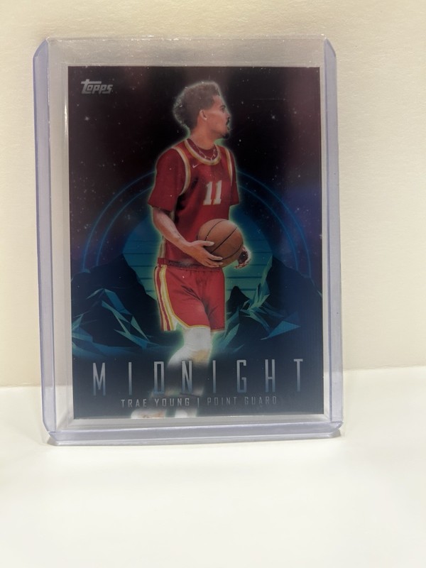 2023-24 Topps Midnight - Trae Young #11 Zodiac
