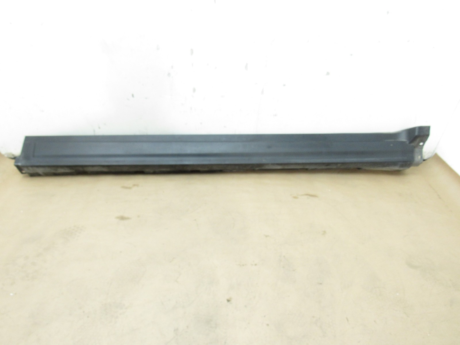 Maserati Levante 2018 3.0L Left Driver Skirt Rocker Panel Molding Trim 16-24 |#4