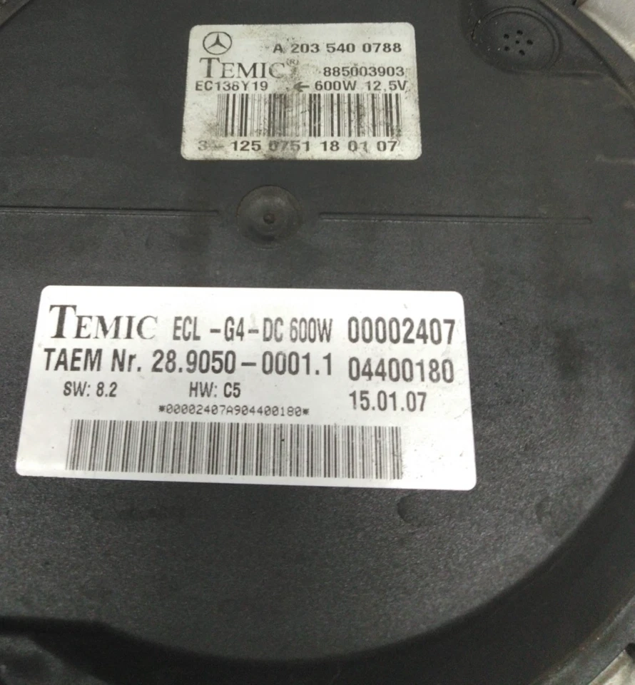 01-07 Mercedes W203 C230 Radiator Engine Cooling Fan Motor 2035400788 OEM - Image 2 of 4