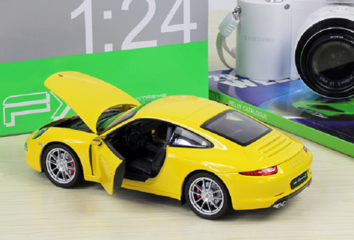 Welly 1:24 Porsche 911 991 Carrera S Yellow Diecast Model Sports Racing Car NIB - Picture 3 of 3